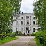 Herrenhaus Marienhof Apartment Krakow am See