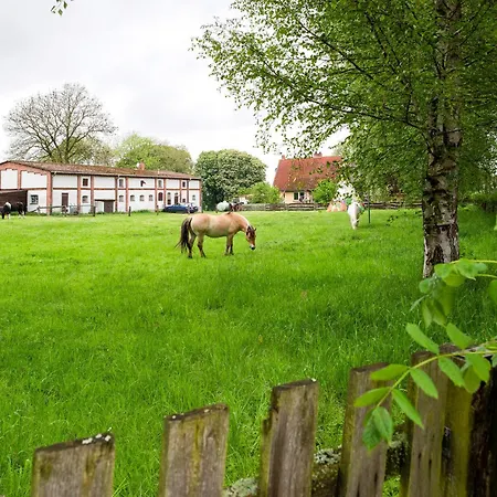 Herrenhaus Marienhof クラーコー・アム・ゼー