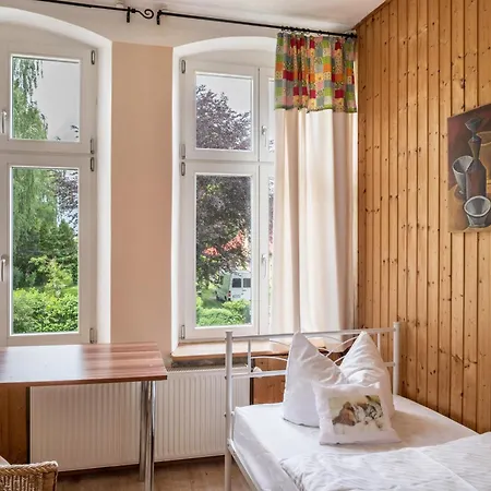 Herrenhaus Marienhof * Krakow am See