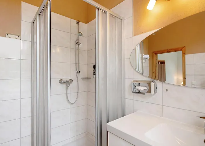 Herrenhaus Marienhof شقة كراكو آم زيه